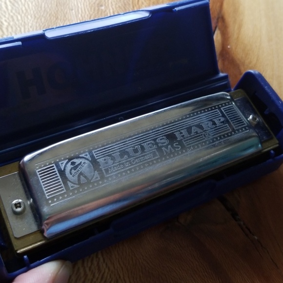 Harmonica - Picture 2 of 5